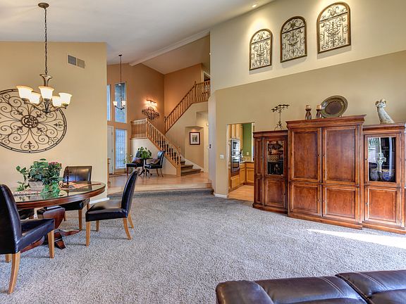 5th image of 102 Corrigan Ct