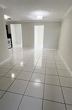 3 bed, 2.0 bath, 1525 sqft, $3,090 — Photo 3