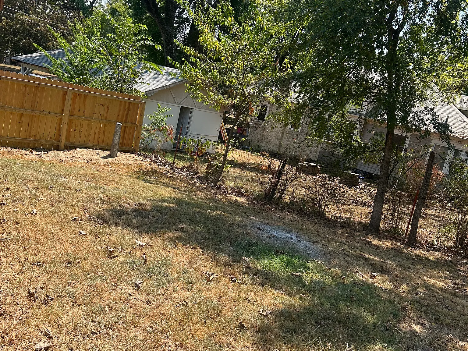 3 bed, 1038 sqft, $850 — Photo 2