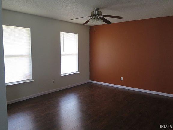 2nd image of 2633 Brewster Ln