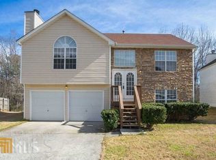 6156 Crooked Creek Dr, Rex, GA 30273