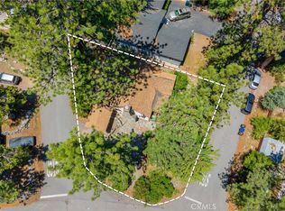 1501 Oriole Rd, Wrightwood, CA 92397