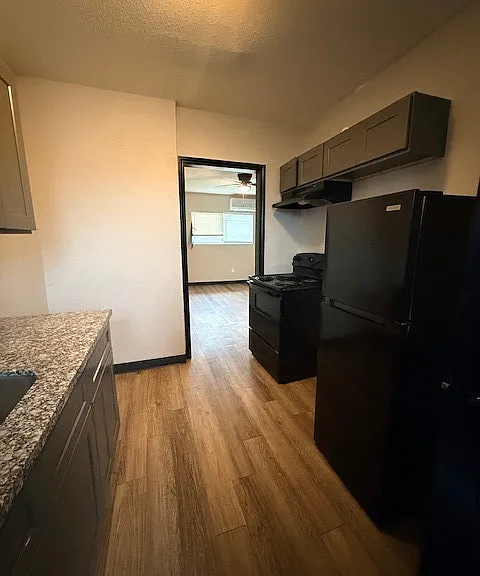7210 Dahlia St — Photo 125