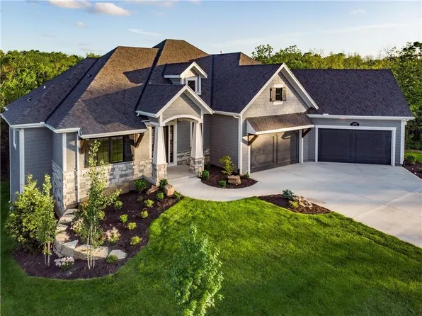 21303 W 94th Ter, Lenexa, KS 66220