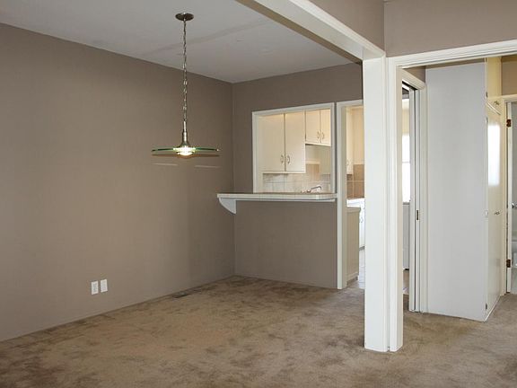 3rd image of 4325 E Ocean Blvd APT C