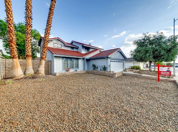 3rd image of 7696 Gallant Cir