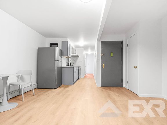 2nd image of 153 E 108th St APT 1