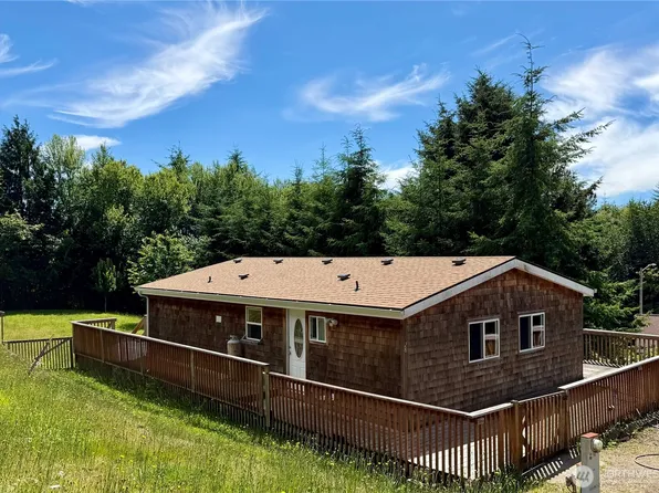 28 N Jacobson Road, Cathlamet, WA 98612