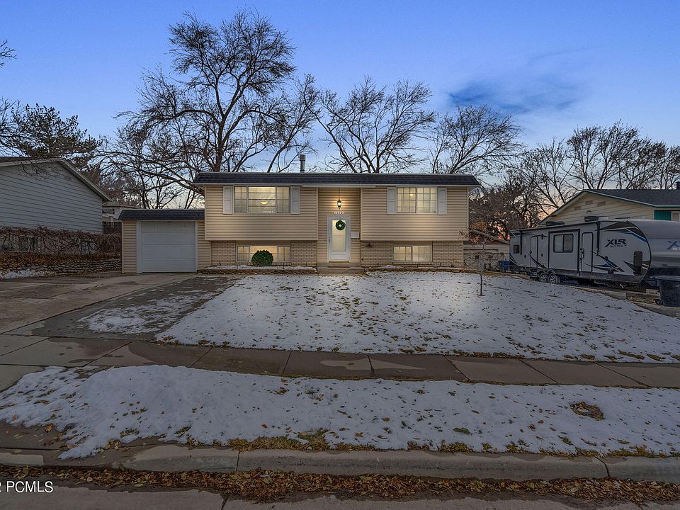 1st image of 1112 E Violet Dr