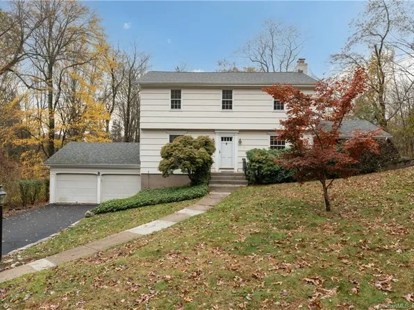 10 Fairy Glen Drive, North Haven, CT 06473