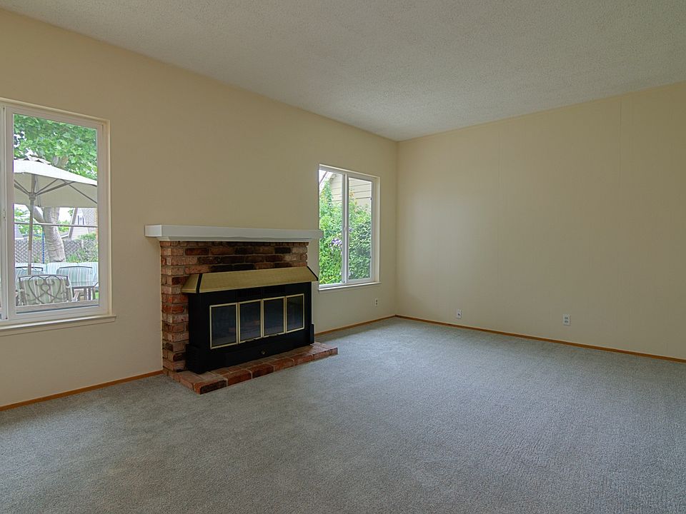 1st image of 4081 Payne Ave