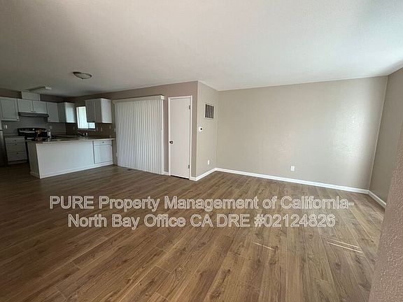 2nd image of 470 Sherry Dr