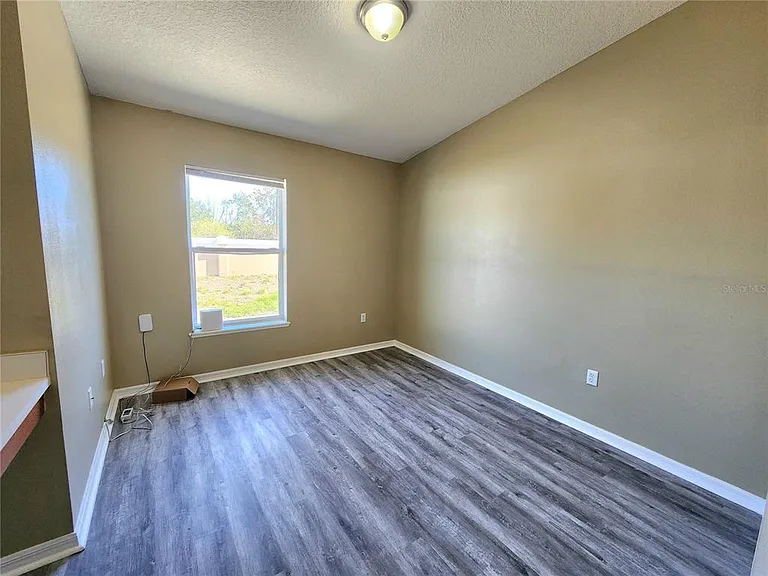4017 Longworth Loop — Photo 16