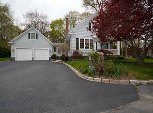 49 Williams St, Warwick, RI 02818
