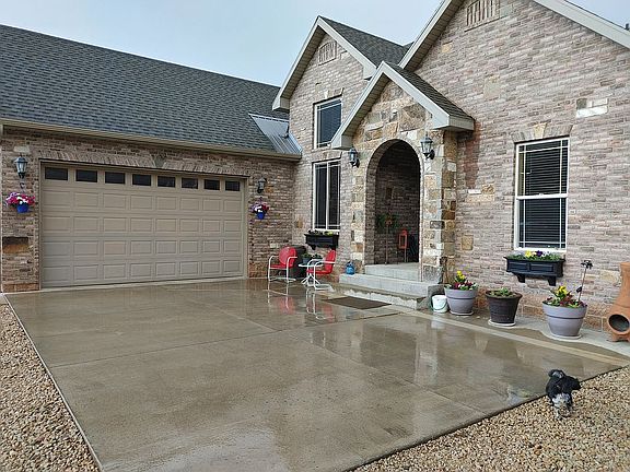 4th image of 1411 S Cottonwood Ct