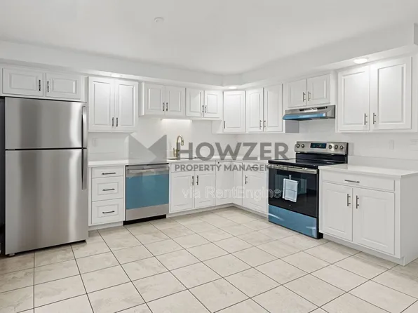 21 Pleasant Park #15, Millis, MA 02054