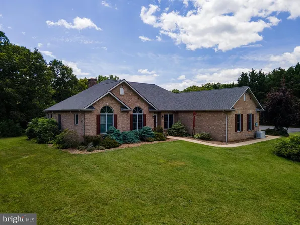825 Parkview Estates Rd, Luray, VA 22835