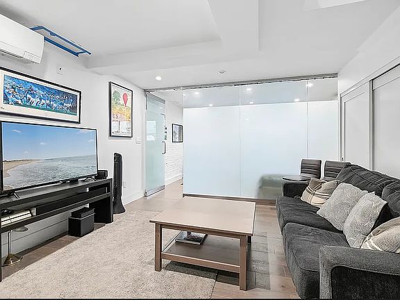5th image of 203 W 22nd St #A