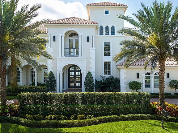 2nd image of 112 Via Palacio Palm