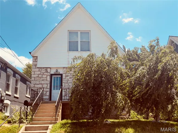 3216 S Big Bend Blvd, Saint Louis, MO 63143