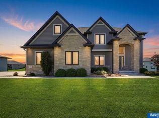 7821 S 97th Bay, Lincoln, NE 68526