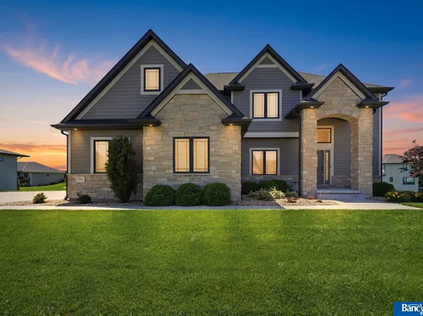 7821 S 97th Bay, Lincoln, NE 68526