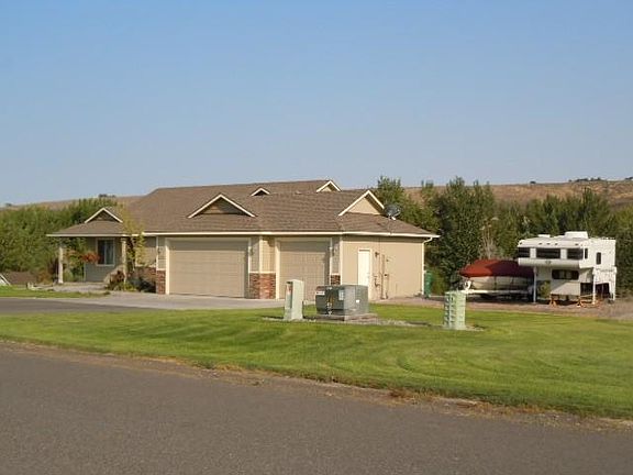 3rd image of 13820 Cottonwood Creek Blvd