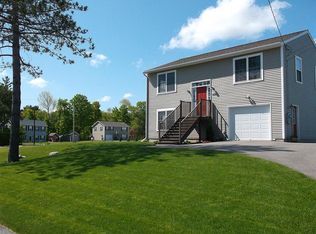 1556 Ohio St, Bangor, ME 04401