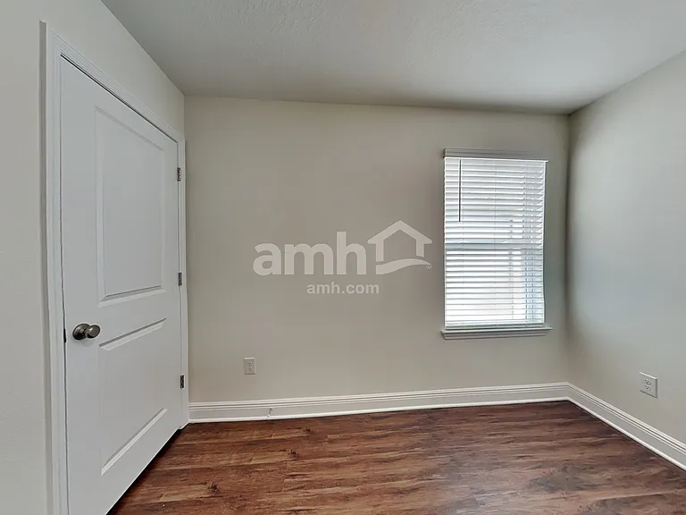27273 Saint Andrews Ave — Photo 13