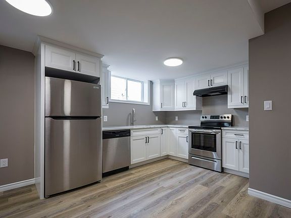 2nd image of 198 Lingham St #B