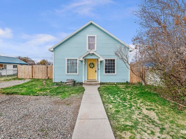 640 3rd St E, Hansen, ID 83334