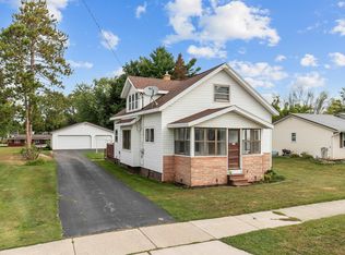 143 E Cedar St, Pulaski, WI 54162