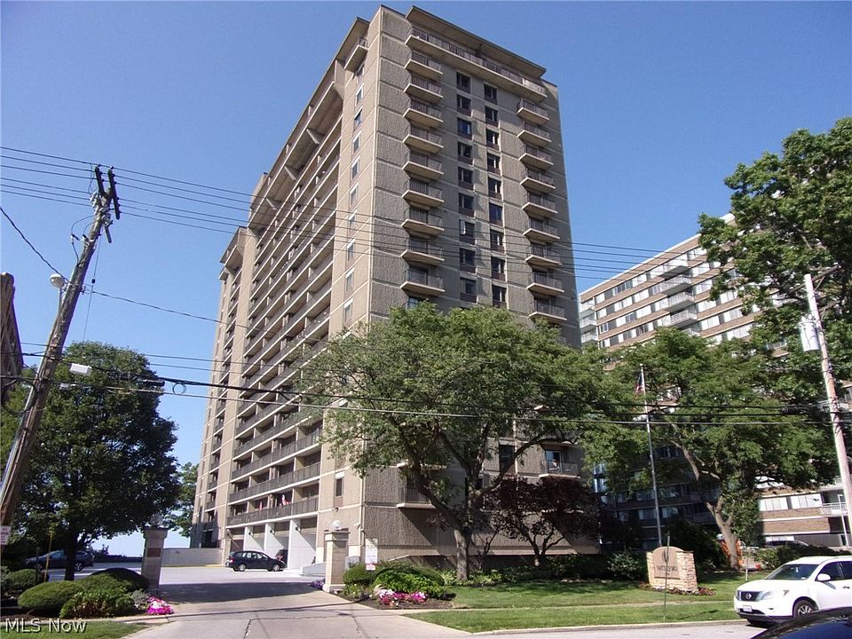 1st image of 12500 Edgewater Dr APT 1003