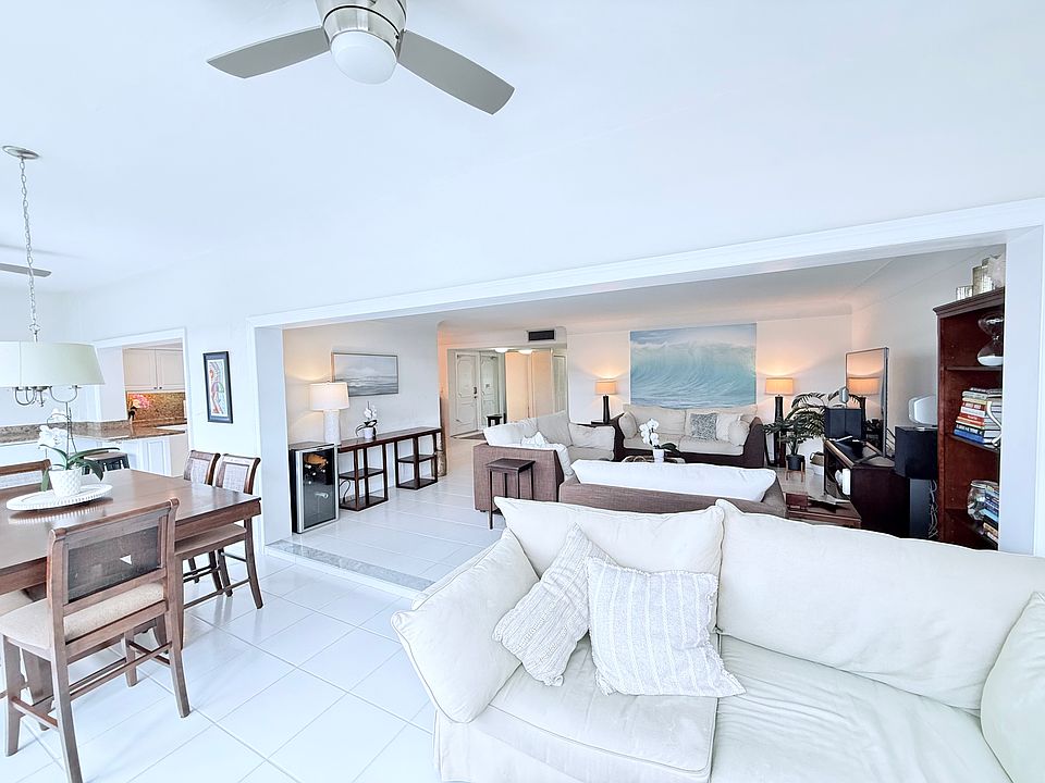 1st image of 3051 NE 47th Ct APT 204