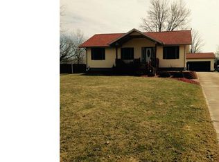 1368 Fairview Ave, Atwater, OH 44201