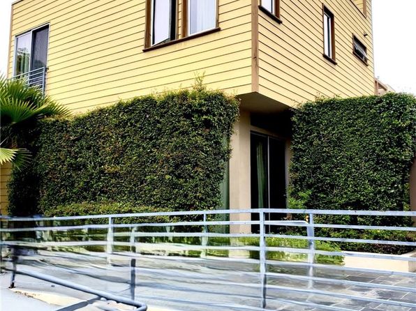 41 N Oak Ave Unit 1