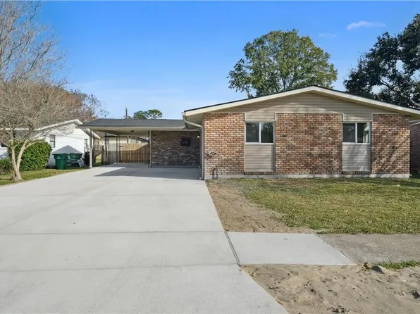 633 Diplomat St, Gretna, LA 70056