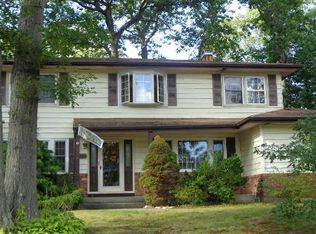 29 Sycamore Ave, Lake Grove, NY 11755