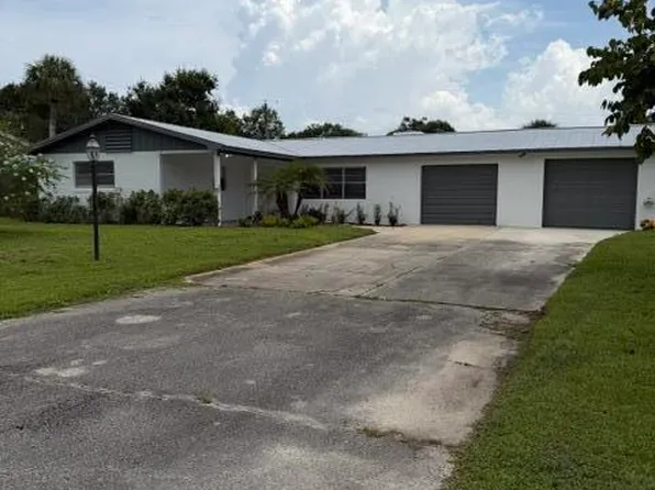 1315 Parkland Boulevard, Fort Pierce, FL 34982