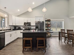 2449 Hadley Hills Dr NE, Rochester, MN 55906