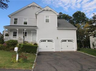 40 Regency Hl, Waterbury, CT 06708