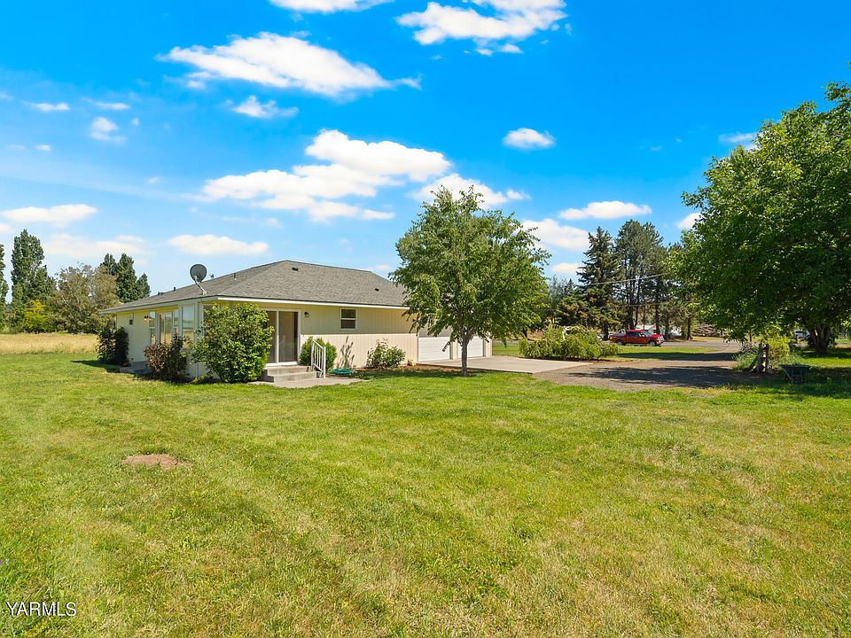 3201 Naches Tieton Rd, Tieton, WA 98947 Zillow