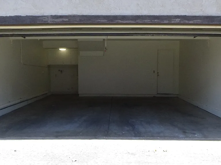 704 Summerwood Ln #3 — Photo 12
