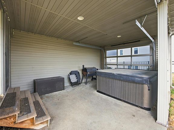 5th image of 3848 16th St S