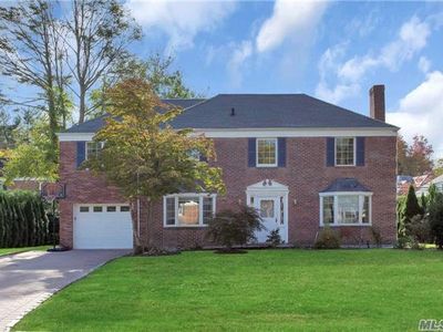 70 Old Mill Rd, Manhasset, NY, 11030