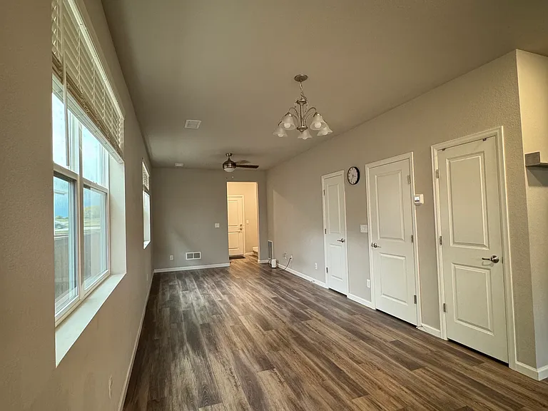 775 Great Plains Ave — Photo 5