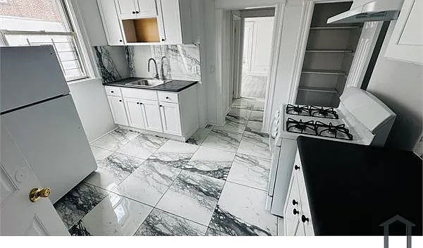19 Knowles St #2 — Photo 14