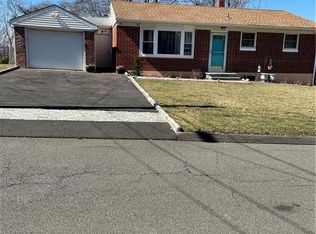 34 Highland Ave, Ansonia, CT 06401