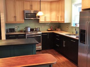 2427 Jackson Pkwy, Vienna, VA 22180
