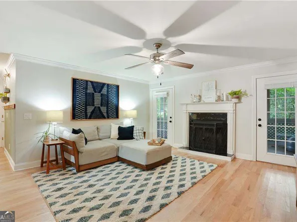 1412 Oakridge Cir, Decatur, GA 30033